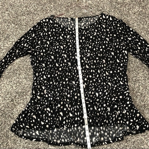 ELLEN TRACY - BLACK & WHITE SLINKY TOP / BLOUSE- SZ LARGE -GREAT CONDITION - B14 - Picture 7 of 13
